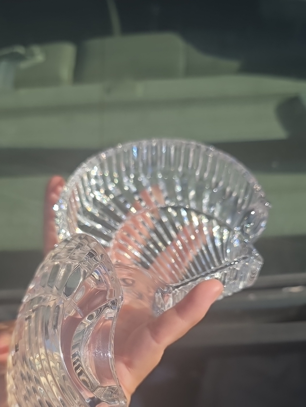 Clear Glass Shell Dish - Picture 2 of 3